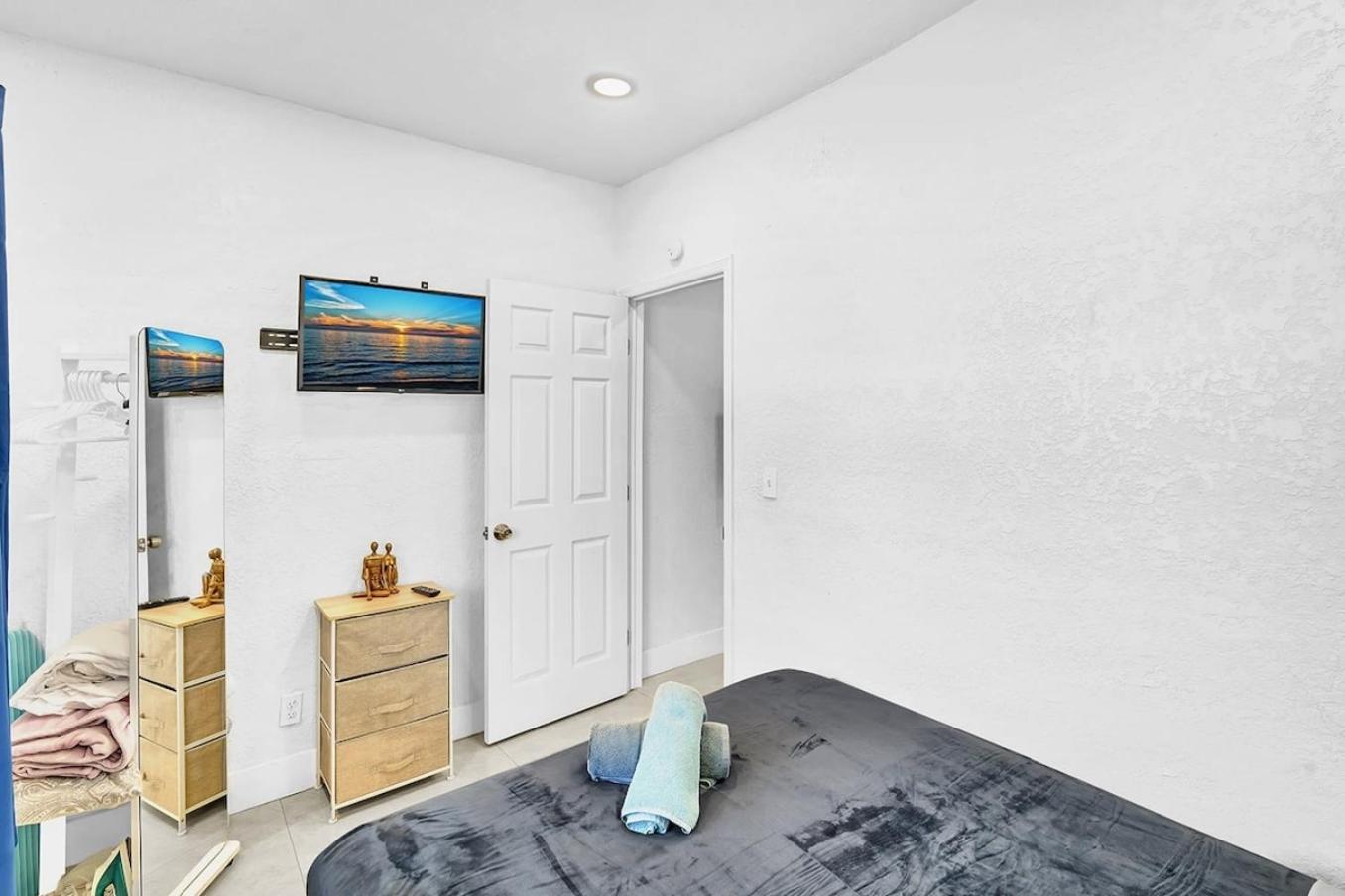 Boutique One Bdrm Close To Aventura Mall & Beach Hallandale Beach Buitenkant foto