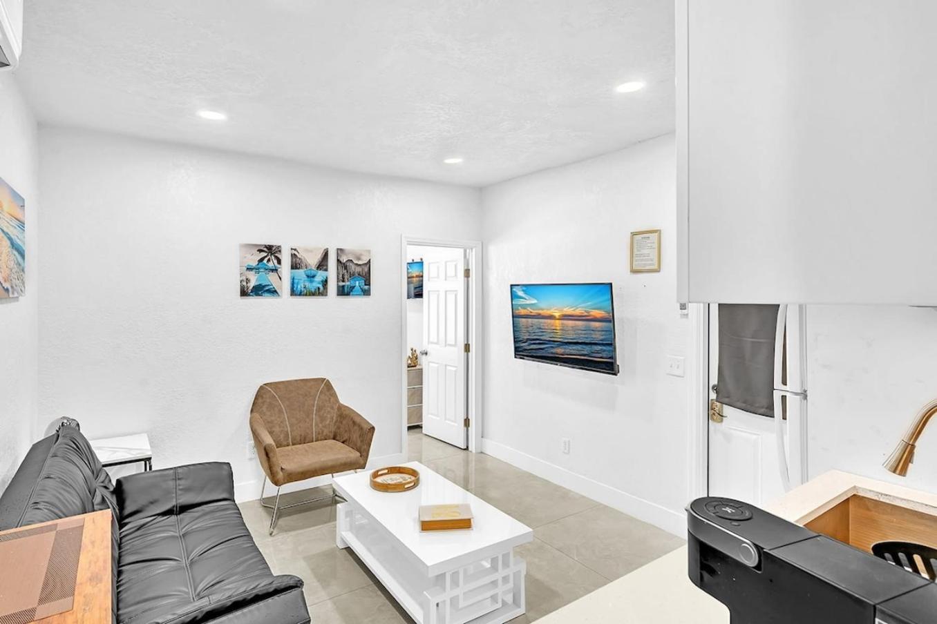 Boutique One Bdrm Close To Aventura Mall & Beach Hallandale Beach Buitenkant foto