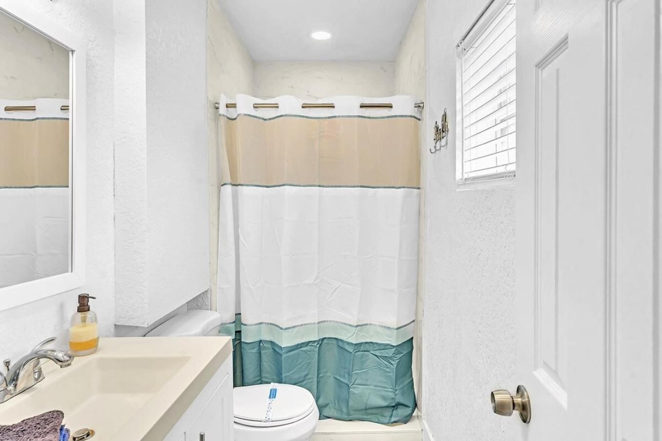 Boutique One Bdrm Close To Aventura Mall & Beach Hallandale Beach Buitenkant foto